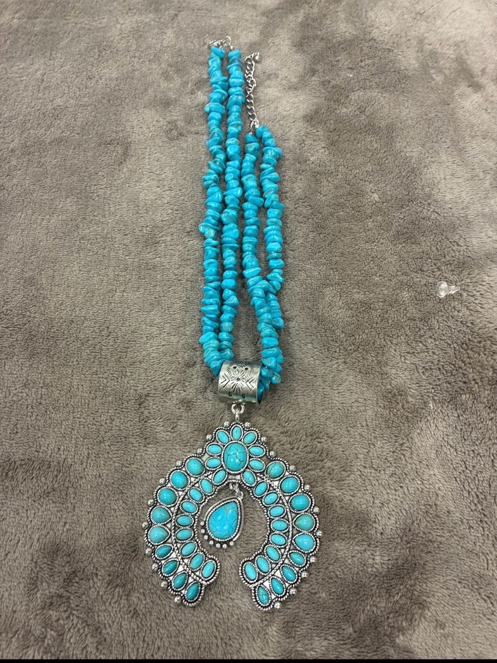 Turquoise Beaded Statement Necklace with Silver-Tone Pendant
